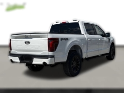 Ford F-150 LARIAT 4WD SuperCrew 5.5' Box 2025