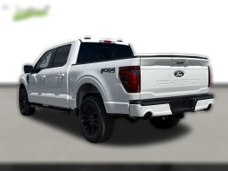 Ford F-150 LARIAT 4WD SuperCrew 5.5' Box 2025