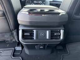 Ford F-150 LARIAT 4WD SuperCrew 5.5' Box 2025