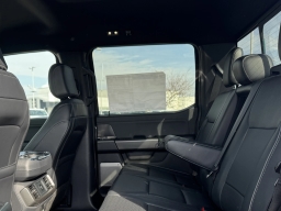 Ford F-150 LARIAT 4WD SuperCrew 5.5' Box 2025