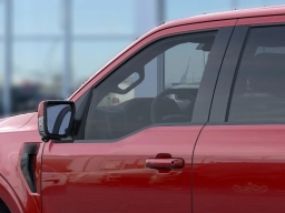 Ford F-150 LARIAT 4WD SuperCrew 5.5' Box 2025