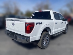 Ford F-150 LARIAT 4WD SuperCrew 5.5' Box 2026