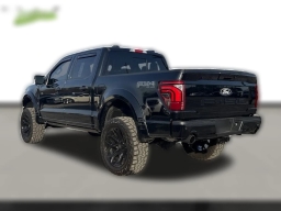 Ford F-150 LARIAT 4WD SuperCrew 5.5' Box 2025