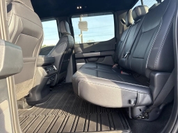 Ford F-150 LARIAT 4WD SuperCrew 5.5' Box 2025