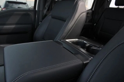 Ford F-150 LARIAT 4WD SuperCrew 5.5' Box 2026