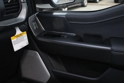 Ford F-150 LARIAT 4WD SuperCrew 5.5' Box 2026