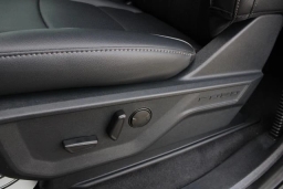 Ford F-150 LARIAT 4WD SuperCrew 5.5' Box 2026