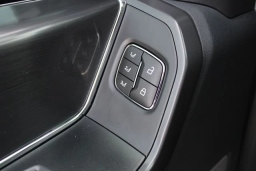 Ford F-150 LARIAT 4WD SuperCrew 5.5' Box 2026