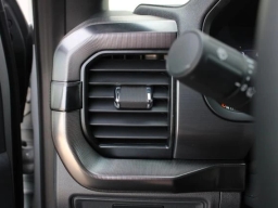 Ford F-150 LARIAT 4WD SuperCrew 5.5' Box 2026