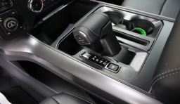 Ford F-150 LARIAT 4WD SuperCrew 5.5' Box 2026