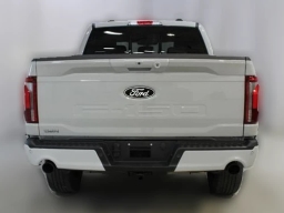 Ford F-150 LARIAT 4WD SuperCrew 5.5' Box 2026