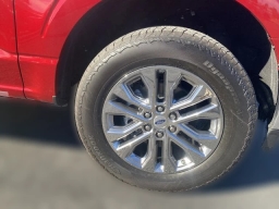 Ford F-150 LARIAT 4WD SuperCrew 6.5' Box 2025