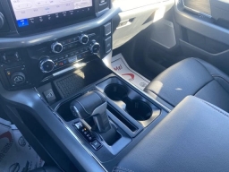 Ford F-150 LARIAT 4WD SuperCrew 6.5' Box 2025