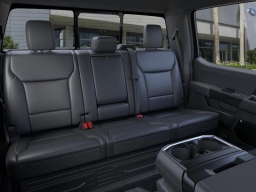 Ford F-150 LARIAT 4WD SuperCrew 5.5' Box 2025