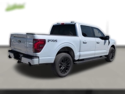 Ford F-150 LARIAT 4WD SuperCrew 5.5' Box 2025