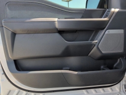 Ford F-150 LARIAT 4WD SuperCrew 5.5' Box 2025