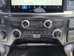 Ford F-150 LARIAT 4WD SuperCrew 5.5' Box 2025