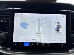 Ford F-150 LARIAT 4WD SuperCrew 5.5' Box 2025