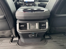 Ford F-150 LARIAT 4WD SuperCrew 5.5' Box 2025