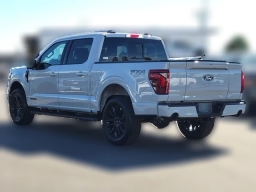 Ford F-150 LARIAT 4WD SuperCrew 5.5' Box 2026