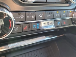 Ford F-150 LARIAT 4WD SuperCrew 5.5' Box 2026