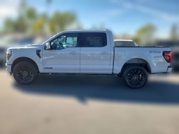 Ford F-150 LARIAT 4WD SuperCrew 5.5' Box 2026