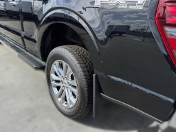 Ford F-150 LARIAT 4WD SuperCrew 6.5' Box 2025