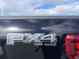 Ford F-150 LARIAT 4WD SuperCrew 6.5' Box 2025