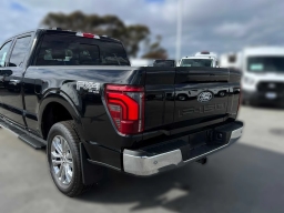 Ford F-150 LARIAT 4WD SuperCrew 6.5' Box 2025