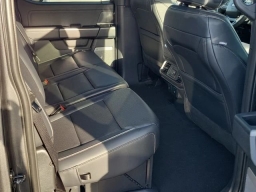 Ford F-150 LARIAT 4WD SuperCrew 5.5' Box 2026