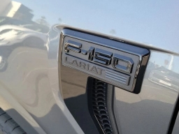 Ford F-150 LARIAT 4WD SuperCrew 5.5' Box 2026
