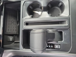 Ford F-150 LARIAT 4WD SuperCrew 5.5' Box 2025