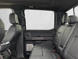 Ford F-150 LARIAT 4WD SuperCrew 5.5' Box 2026