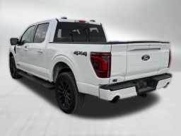 Ford F-150 LARIAT 4WD SuperCrew 5.5' Box 2025
