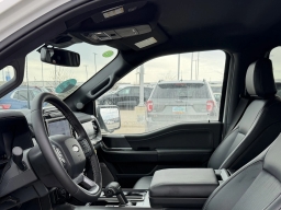 Ford F-150 LARIAT 4WD SuperCrew 5.5' Box 2025