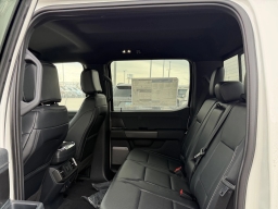 Ford F-150 LARIAT 4WD SuperCrew 5.5' Box 2025