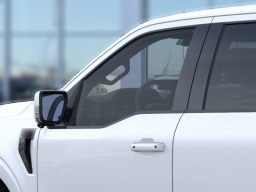 Ford F-150 Platinum 4WD SuperCrew 5.5' Box 2026