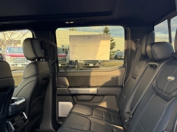 Ford F-150 Platinum 4WD SuperCrew 5.5' Box 2026