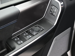 Ford F-150 Platinum 4WD SuperCrew 5.5' Box 2025