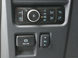 Ford F-150 Platinum 4WD SuperCrew 5.5' Box 2025