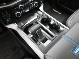 Ford F-150 Platinum 4WD SuperCrew 5.5' Box 2025