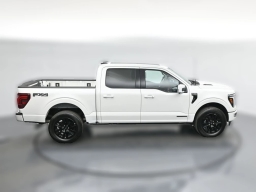 Ford F-150 Platinum 4WD SuperCrew 5.5' Box 2025