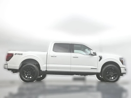 Ford F-150 Platinum 4WD SuperCrew 5.5' Box 2025