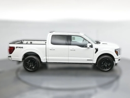 Ford F-150 Platinum 4WD SuperCrew 5.5' Box 2025