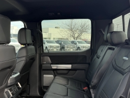 Ford F-150 Platinum 4WD SuperCrew 5.5' Box 2025
