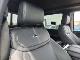 Ford F-150 Platinum 4WD SuperCrew 5.5' Box 2025