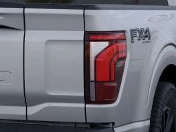 Ford F-150 Platinum 4WD SuperCrew 5.5' Box 2026