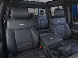 Ford F-150 Platinum 4WD SuperCrew 5.5' Box 2025