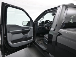 Ford F-150 XL 4WD Reg Cab 6.5' Box 2025