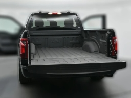 Ford F-150 XL 4WD Reg Cab 6.5' Box 2025